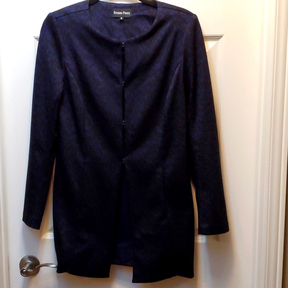Woman's Jacket - Picture 1 of 2